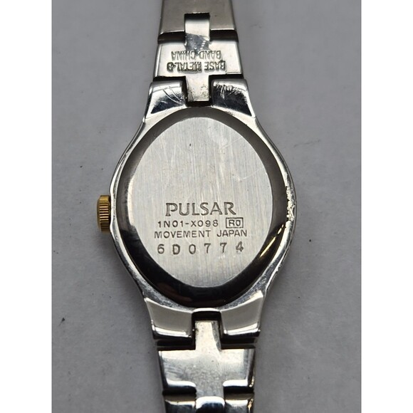Vintage Pulsar by Seiko Oval Watch Womens Gold Silver Two Tone New Battery Dress - Picture 11 of 11